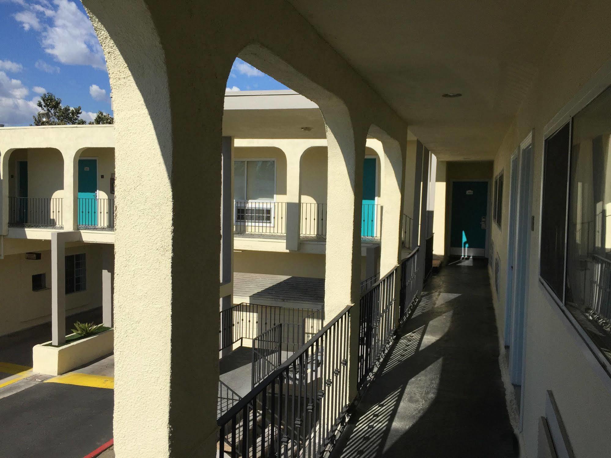 Anaheim Executive Inn & Suites Exterior foto